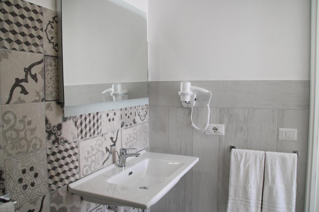 LMP La Guitgia Rooms מראה חיצוני תמונה